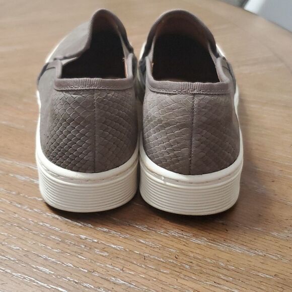 Sofft Somers 111, Grey Leather Slip On Loafers, Size 8 - Picture 5 of 10